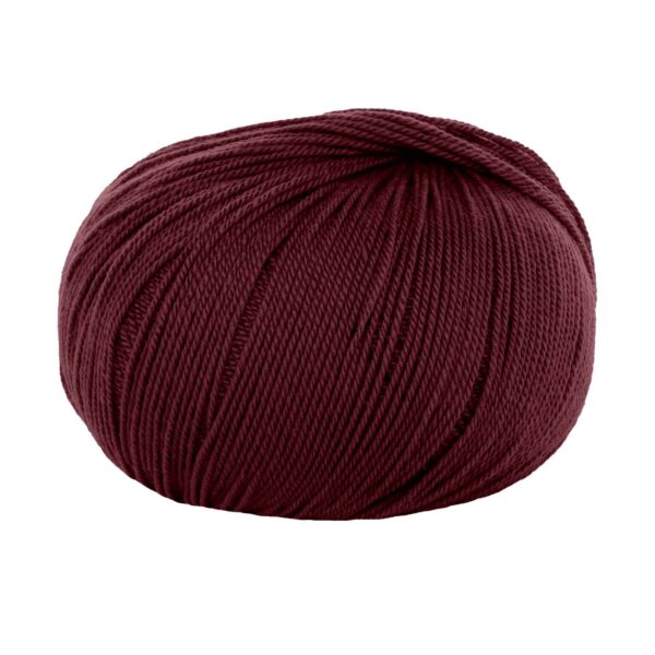 Gomitolo Vergin 50 gr. - 233 mt. colore 10107 Gomitolo Vergin 50 gr. - 233 mt. 100% Pura Lana Vergine Merino colore 10107
